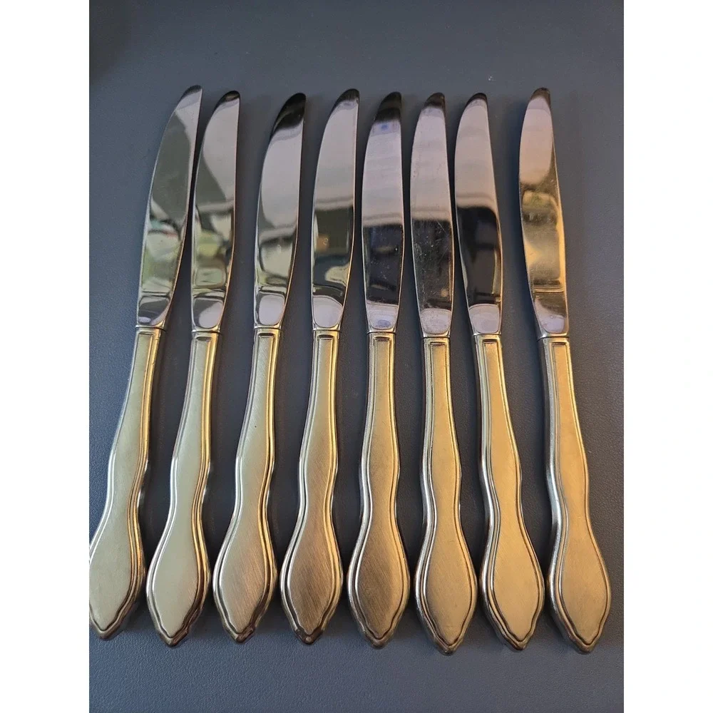 Oneida 1881 Rogers Twilight Dinner Knives 8 7/8